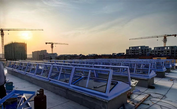 消防西安排烟窗工作原理