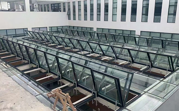 百安科技有限公司近期西安排烟窗项目案例分享 百安科技有限公司近期西安排烟窗项目案例分享