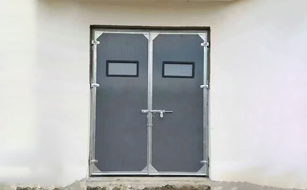 西安工业门在高温作业区域的运行表现